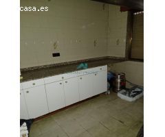 Se vende local comercial en Torrelavega