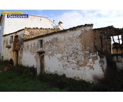 CASA EN LA MONTAÑA, PARA REFORMAR