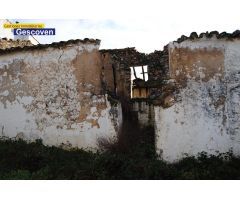 CASA EN LA MONTAÑA, PARA REFORMAR CON HUERTO