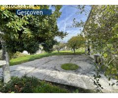 EXCEPCIONAL CHALET CON GRAN TERRENO, PISCINA Y TERRAZA