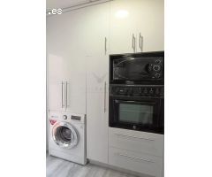 Amplia vivienda en 1ª Planta de 3 dormitorios + Parquin + Trastero en zona residencial de Benicarló.