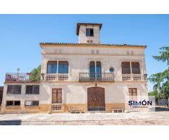 ¡Exclusiva TORRE en Manresa, tranquila, privada y excelentes vistas a Montserrat!