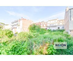 Fantástica parcela para construïr una casa con sotano, jardín, dos pisos con terraza y buahrdilla!