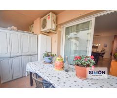 Maravilloso piso de 3 habitaciones grandes, 2 baños y opción de compra parking más trastero!