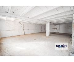 Edificio de 213 m2 contruidos con múltiples funcionalidades y céntrico!
