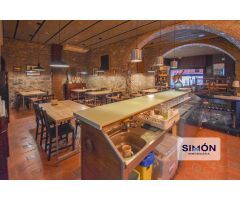 ¡Oportunidad única de local de Restaurante Pizzeria de 177m², muy bien ubicado y con terraza