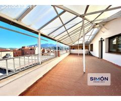Majestuosa casa con local enorme, 588m² construïdos y múltiples terrazas con vistas a Montserrat!