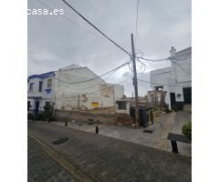 Solar urbano en Alozaina