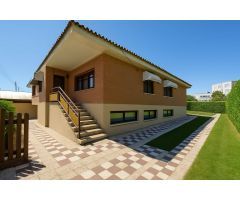 Chalet pareado en venta en Avda de Europa