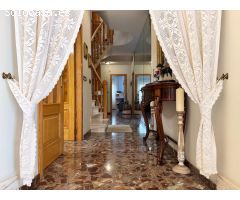MAGNIFICA CASA EN SILLA CON 6 HABITACIONES