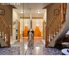 MAGNIFICA CASA EN SILLA CON 6 HABITACIONES