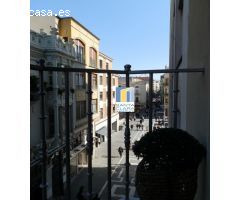 PISO EN VENTA DE 5 DORMITORIOS, 2 BAÑOS Y 1 ASEO EN PLENO CENTRO DE ZAMORA.