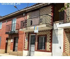 CASA PARA REFORMAR EN VENTA CON PATIO Y ALMACENES EN VILLARRÍN DE CAMPOS (ZAMORA)