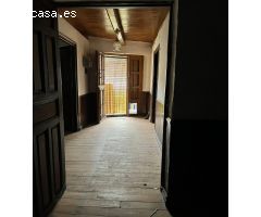 CASA CON PARCELA EN VENTA CON 5 DORMITORIOS EN TÁBARA, ZAMORA.