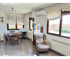 CASA EN VENTA CON 3 DORMITORIOS, 2 BAÑOS, 2 GARAJES Y PATIO EN MORALEJA DEL VINO, ZAMORA.