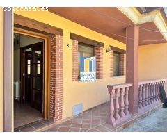 CASA EN VENTA CON 3 DORMITORIOS, 2 BAÑOS, ASEO, PATIO Y GARAJE EN BENEGILES, ZAMORA.