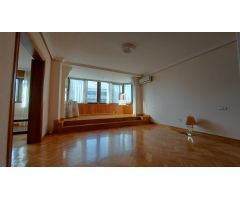 PISO EN VENTA DE 3 DORMITORIOS, MIRADOR, 2 BAÑOS Y PLAZA DE GARAJE EN PLENO CENTRO DE ZAMORA.