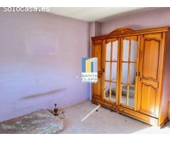 CHALET ADOSADO EN VENTA CON 3 DORMITORIOS, GARAJE Y PATIO EN MONFARRACINOS, ZAMORA.