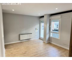 PISO COMPLETAMENTE REFORMADO EN VENTA CON 2 DORMITORIOS JUNTO AL CAMPUS UNIVERSITARIO, ZAMORA.