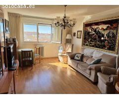 PISO EN VENTA DE 4 DORMITORIOS, 2 BAÑOS Y PLAZA DE GARAJE EN ZONA PEÑA TREVINCA.