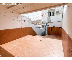 Encantadora casa de pueblo lista para entrar a vivir.