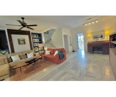 CHALET PAREADO EN PLAYAMAR