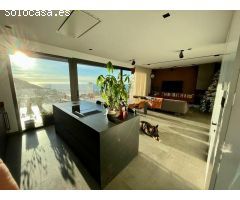 Vendemos una Elegante y Moderna Villa con Impresionantes Vistas al Mar