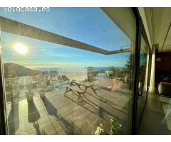 Vendemos una Elegante y Moderna Villa con Impresionantes Vistas al Mar