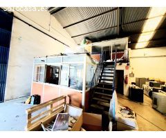 Nave Comercial en Venta en el Polígono San Luis de Málaga