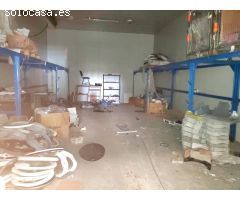 Nave Comercial en Venta en el Polígono San Luis de Málaga