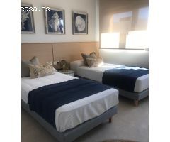 Chalet adosado con vista al Golf del Chaparral.