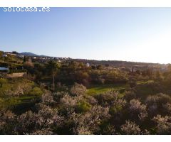CORTIJO CON AMPLIA PISCINA