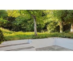 Calidad de vida es vivir en el centro de un maravilloso pueblo de la alpujarra con jardín y piscina