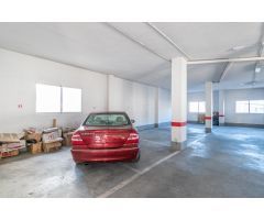 Local con 238m2 en centro de Guejar Sierra