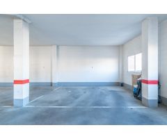 Local con 238m2 en centro de Guejar Sierra