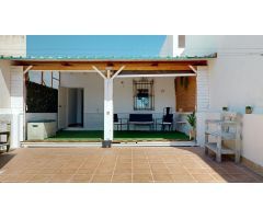 MAGNÍFICA CASA DE DISEÑO EN SANTIPONCE