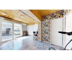 MAGNÍFICA CASA DE DISEÑO EN SANTIPONCE