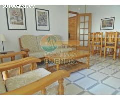 APARTAMENTO EN PRIMERA LINEA DE PLAYA, JUNTO AL PUERTO DEPORTIVO