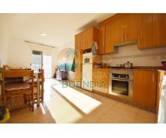 APARTAMENTO EN VENTA JUNTO A CENTROS COMERCIALES Y A 700M DE LA PLAYA