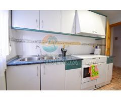 APARTAMENTO  TOTALMENTE AMUEBLADO A 50 METROS DE LA PLAYA DEL PASEO MARÍTIMO