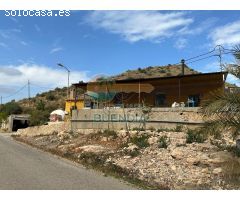CASA DE CAMPO REFORMADA CON PARCELA Y BUENAS VISTAS