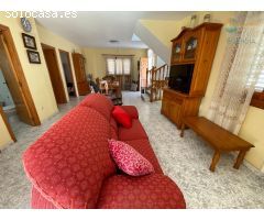 FANTASTICO CHALET CON AMPLIAS TERRAZAS Y SOTANO A 50 METROS DE LA PLAYA