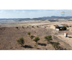 CASA DE CAMPO PARA REFORMAR CON VISTAS ESPECTACULARES