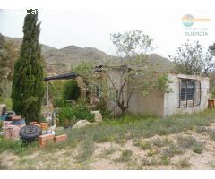 FINCA VALLADA CON AGUA Y FACILIDAD PARA ELECTRICIDAD