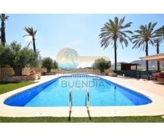 COQUETO CHALET CON PISCINA Y AMPLIO TERRENO
