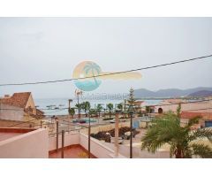 ESTUPENDO CHALET CON AMPLIA TERRAZA A ESCASOS METROS DEL MAR EN LA AZOHÍA