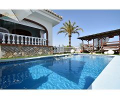 FANTASTICO CHALET EXCLUSIVO CON AMPLIA PARCELA Y VISTAS AL MAR