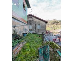 Oportunidad en Santullano: Casa con Encanto Rural para Rehabilitar y Conectar con la Naturaleza