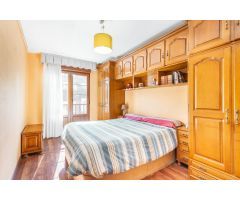 AMPLIA VIVIENDA EN EL CENTRO DE LUANCO, !OPORTUNIDAD UNICA!