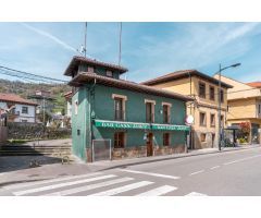 Casa / Bar Ujo